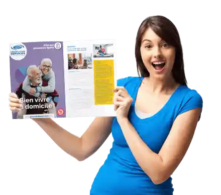 femme-portant-journal-presse-Generale-des-Services